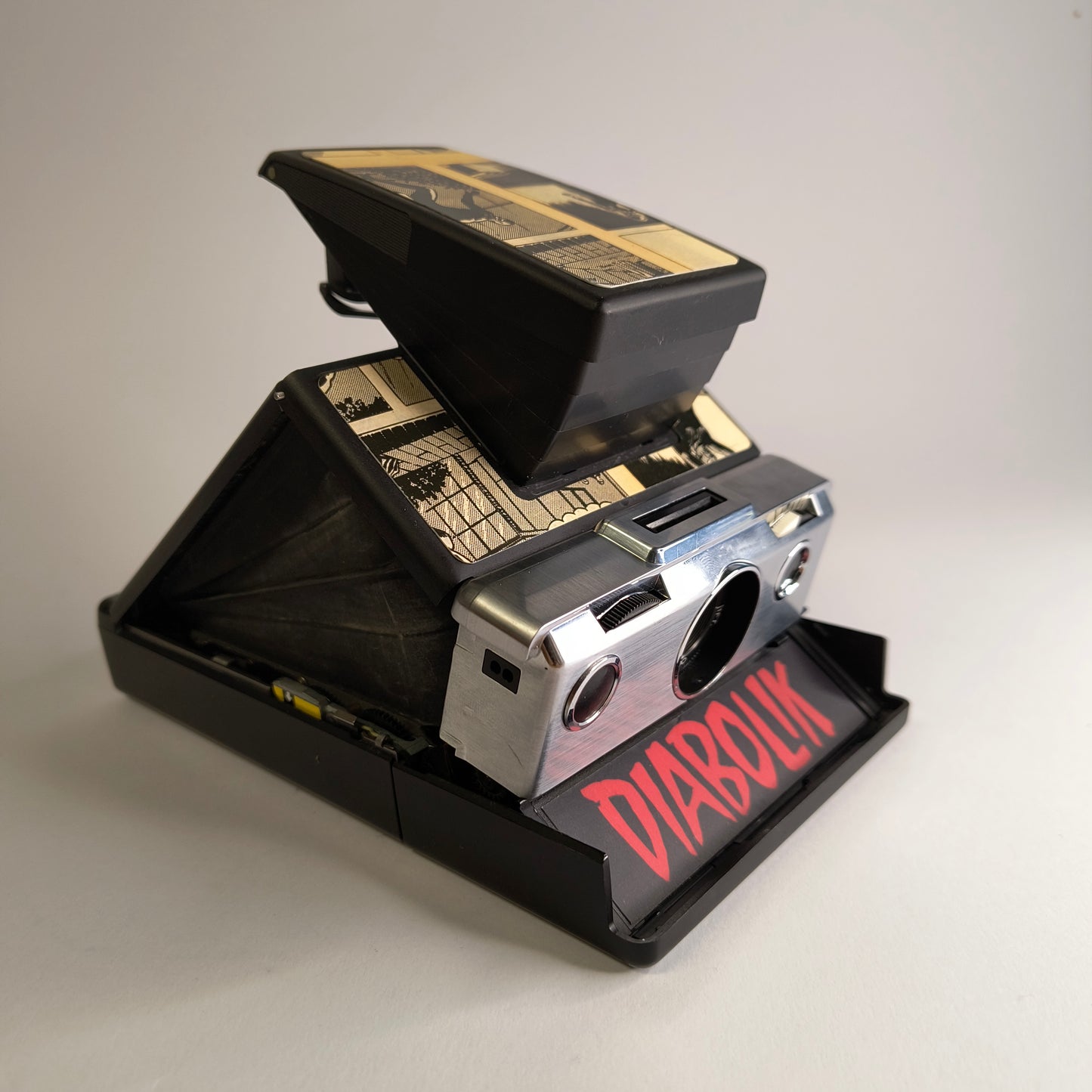 Polaroid SX70 DIABOLIK